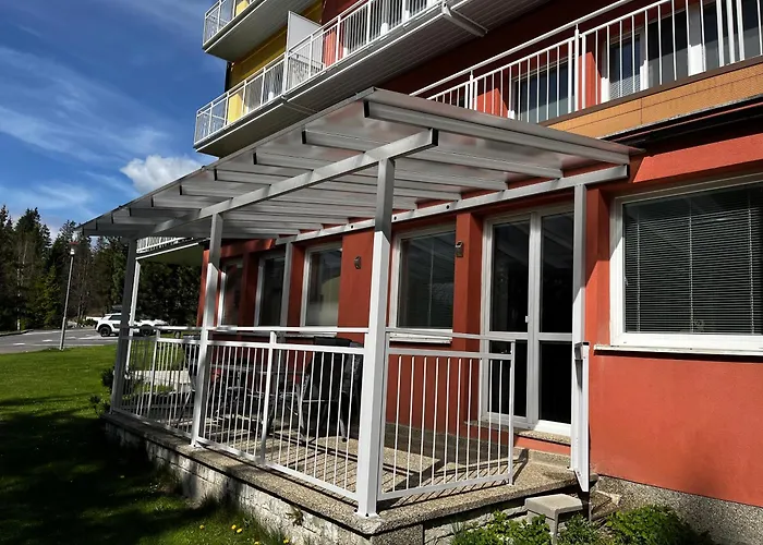 3 Izbovy Krasny Apartman David A7 V Tatranskej Strbe