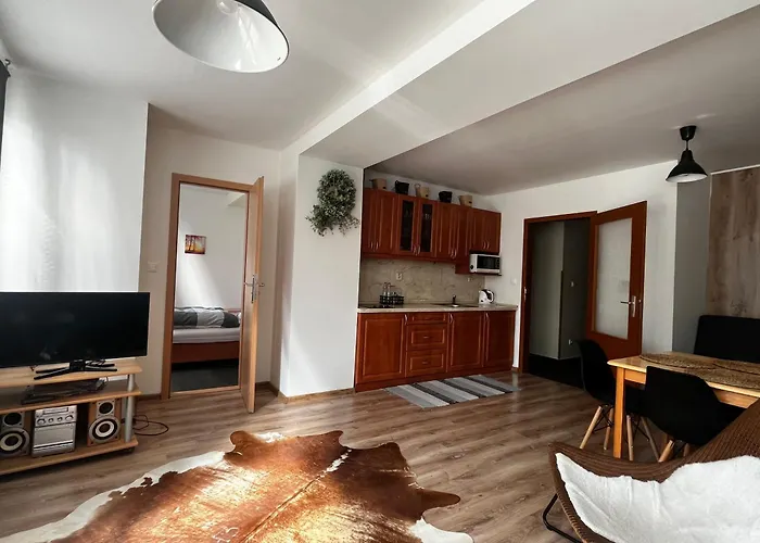 3 Izbovy Krasny Apartman David A7 V Tatranskej Strbe